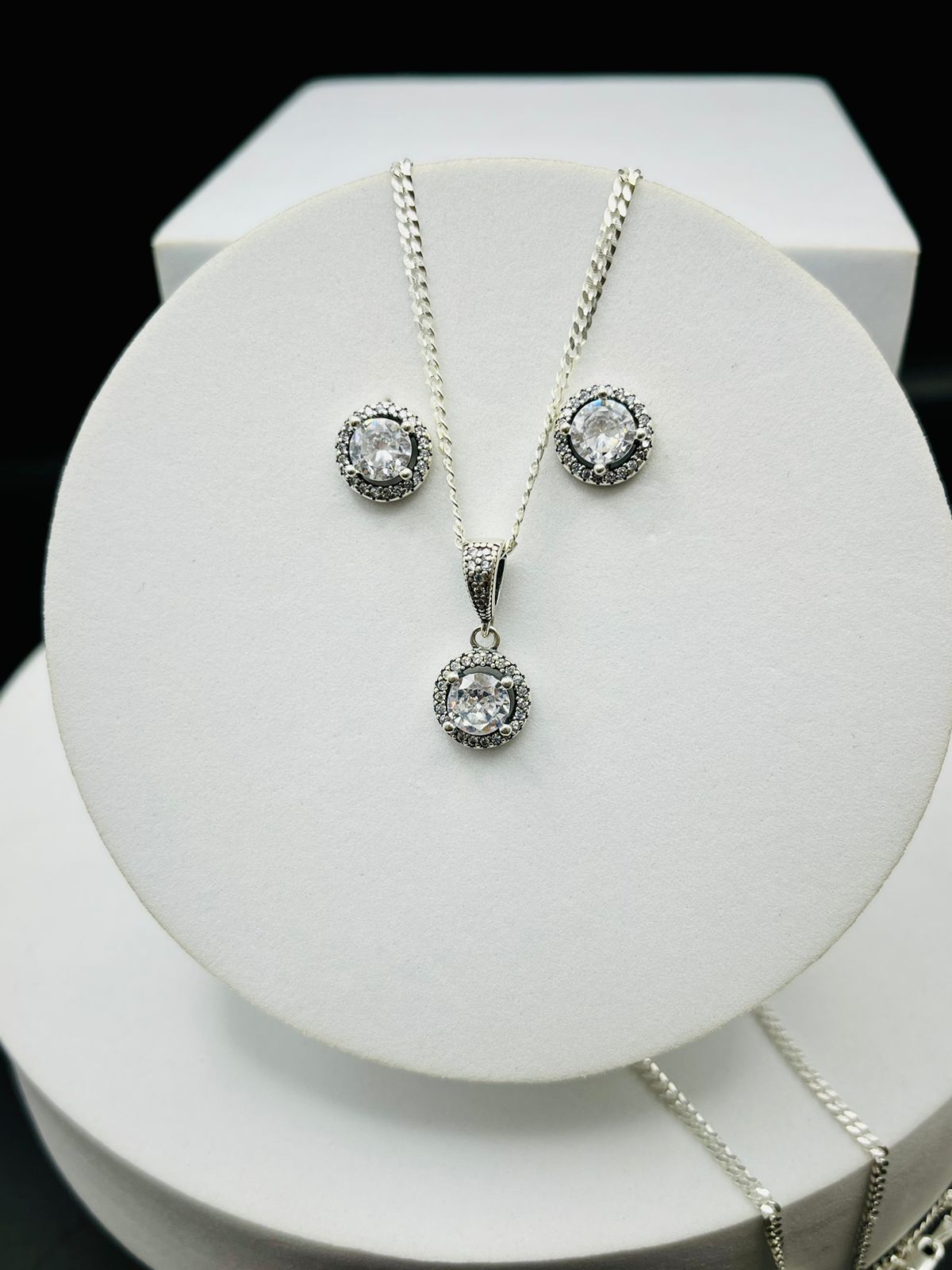 Sets con cadena de plata redondo