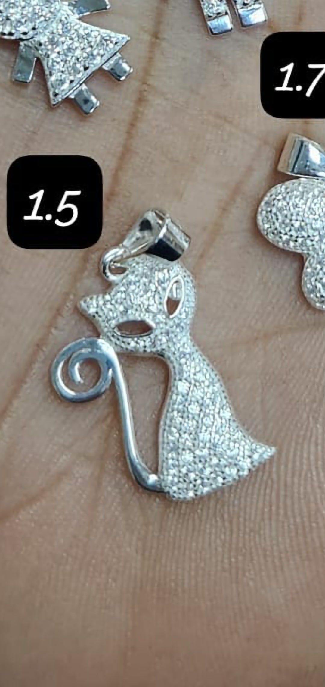 Dijes de plata