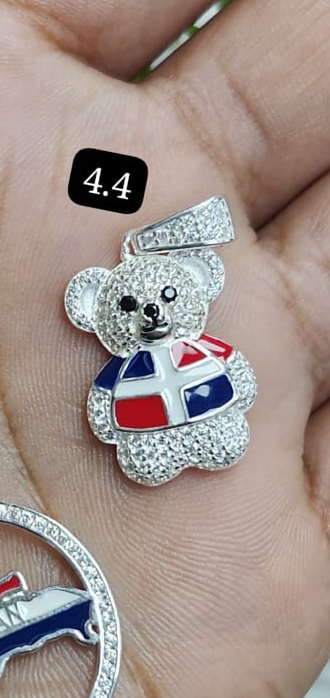Dijes de plata