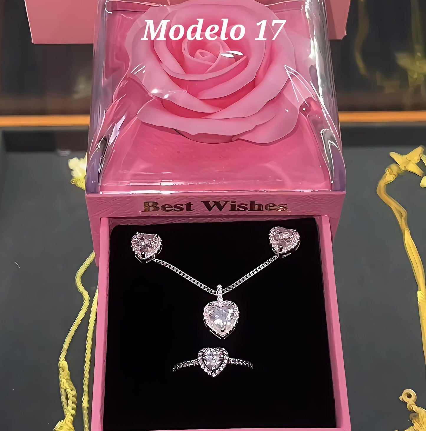 Sets de cadena, arete y anillo color blanco más caja de flor rosada modelo 17