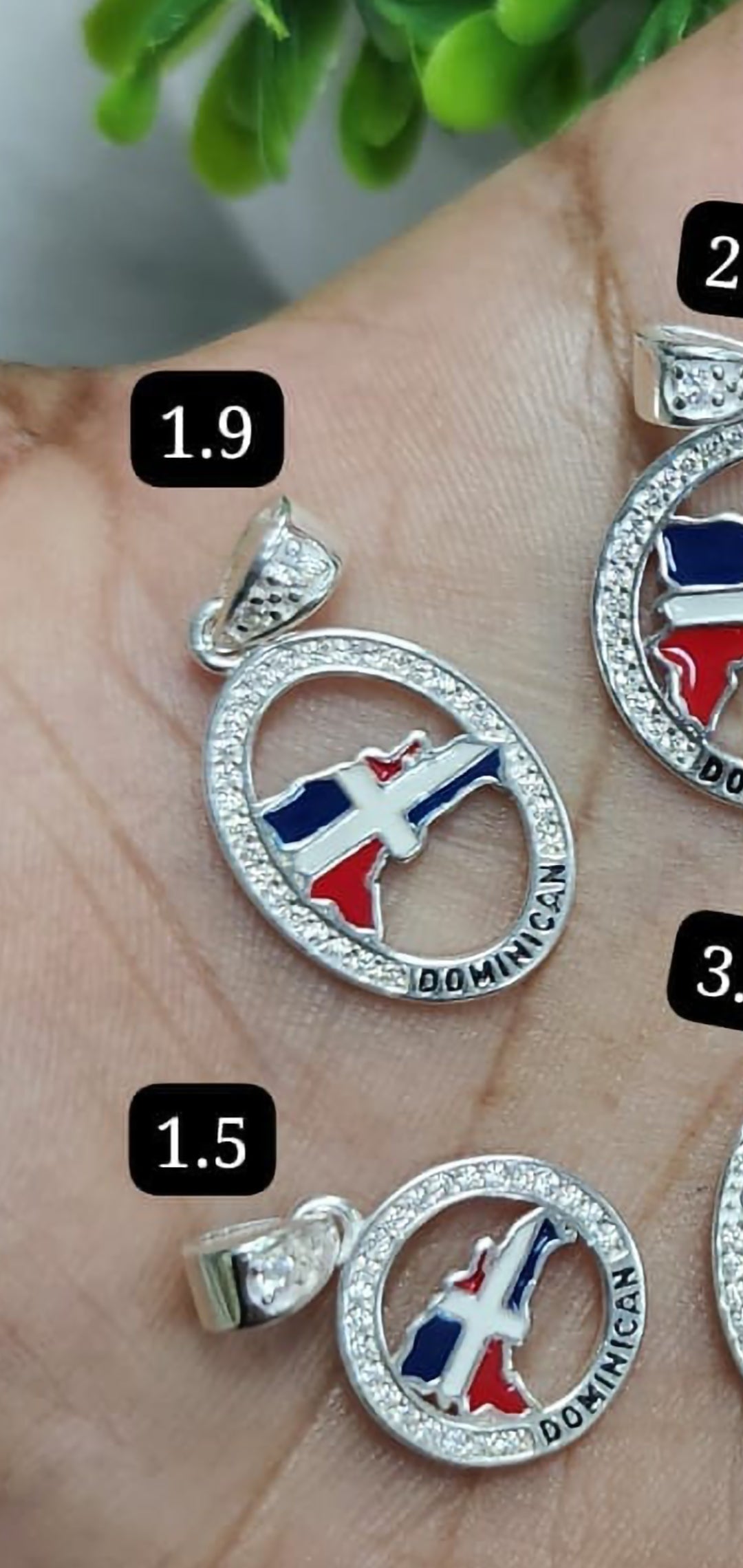 Dijes de plata