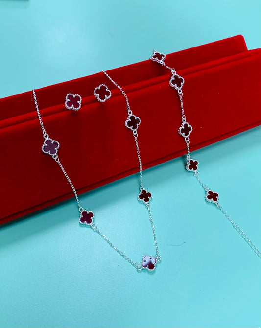 Cadena y guillo de trebol