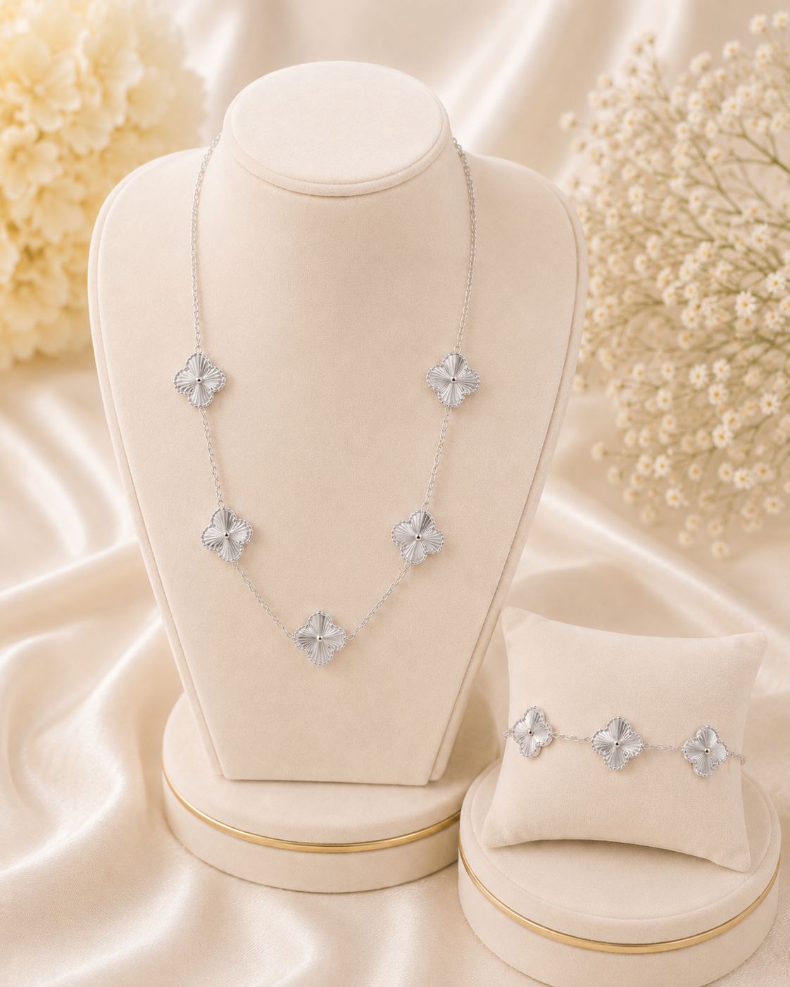 Conjunto de trebol plata